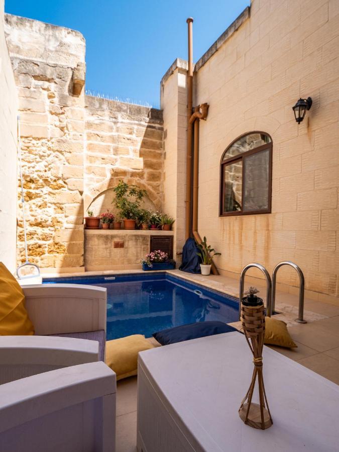 250 Yo Tal-Bambinu Boutique Farmhouse Xagħra Extérieur photo