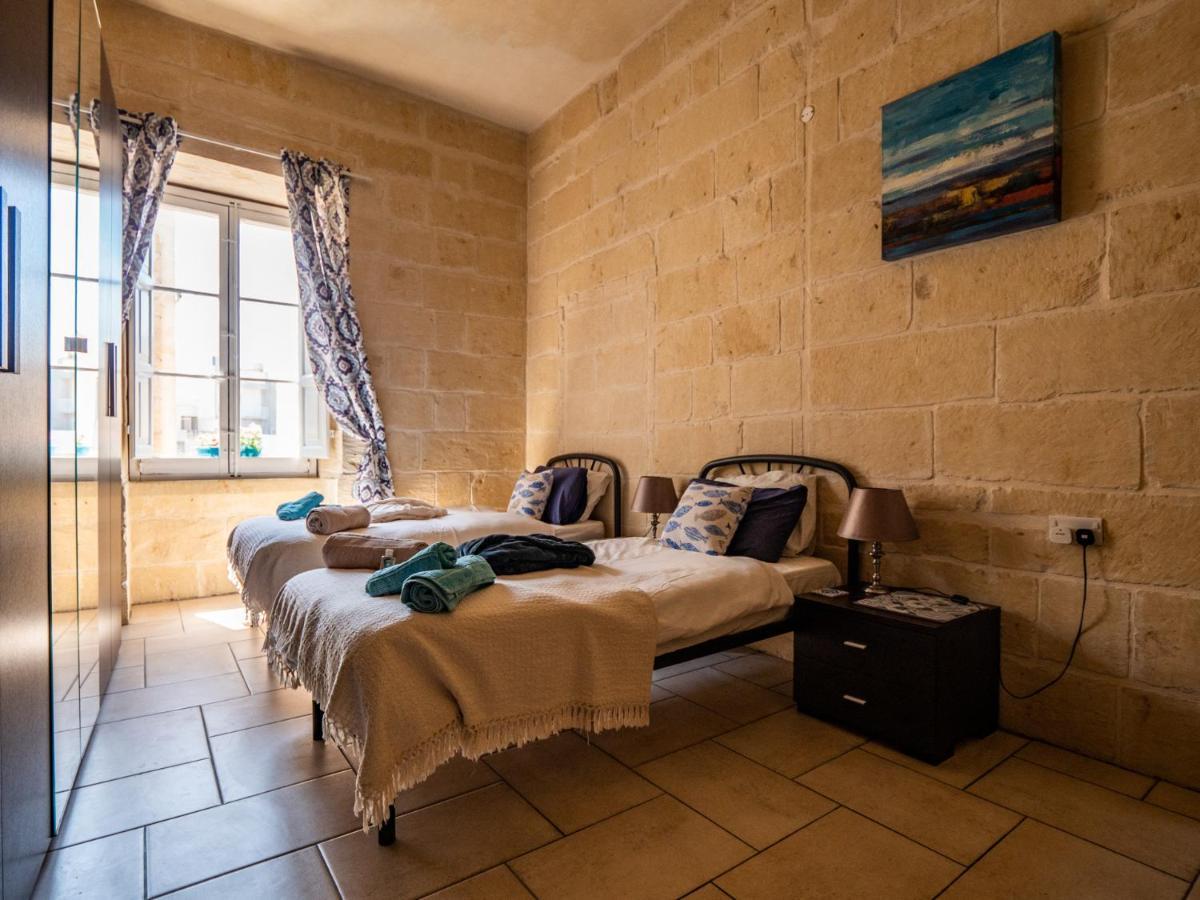 250 Yo Tal-Bambinu Boutique Farmhouse Xagħra Extérieur photo